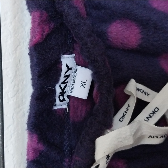 🟣DKNY Dark Blue/Purple Polka Dot ALL-FLEECE Pj/Lounge Set XL POCKETS Soft Cozy - Picture 5 of 5